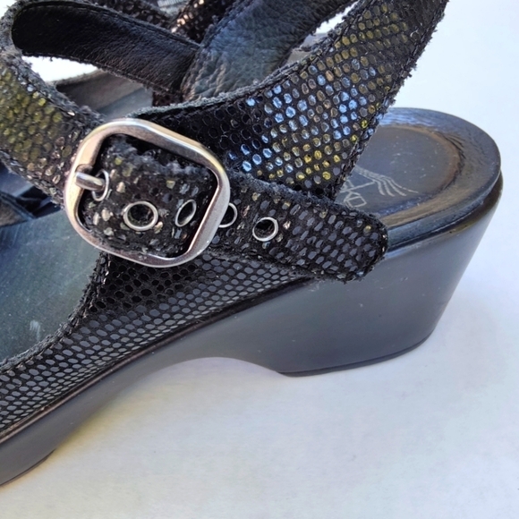 Dansko Sandi Black Shimmer Double Strap/Buckle Sandals Women’s Size 7.5 - 8 - Picture 4 of 9